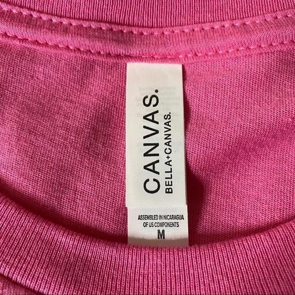 Hogwarts/ Winchester T-shirt. Size Medium - Picture 4 of 5